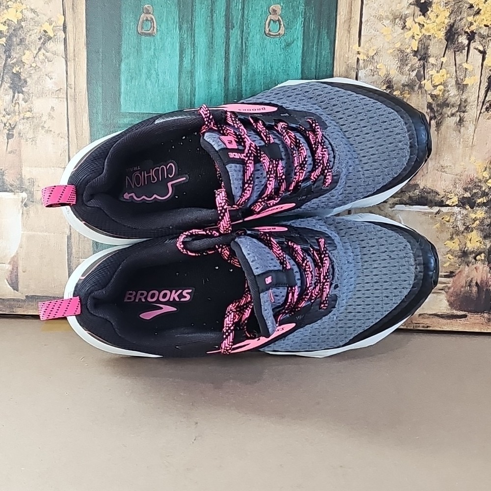 Brooks Divide 2 Women's Size 9.5 B (Medium) Running Shoes Black Pink - Picture 7 of 8